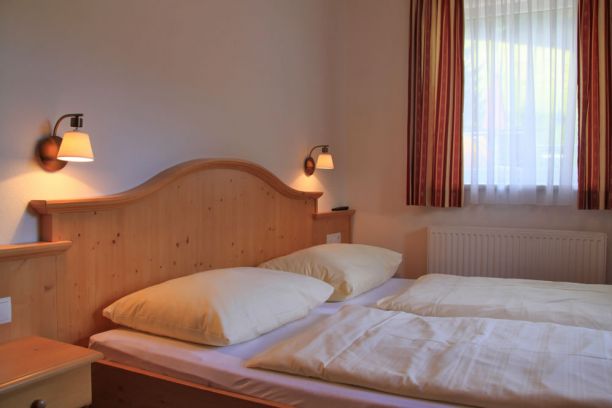 Schlafzimmer, Appartements Rötelstein Filzmoos